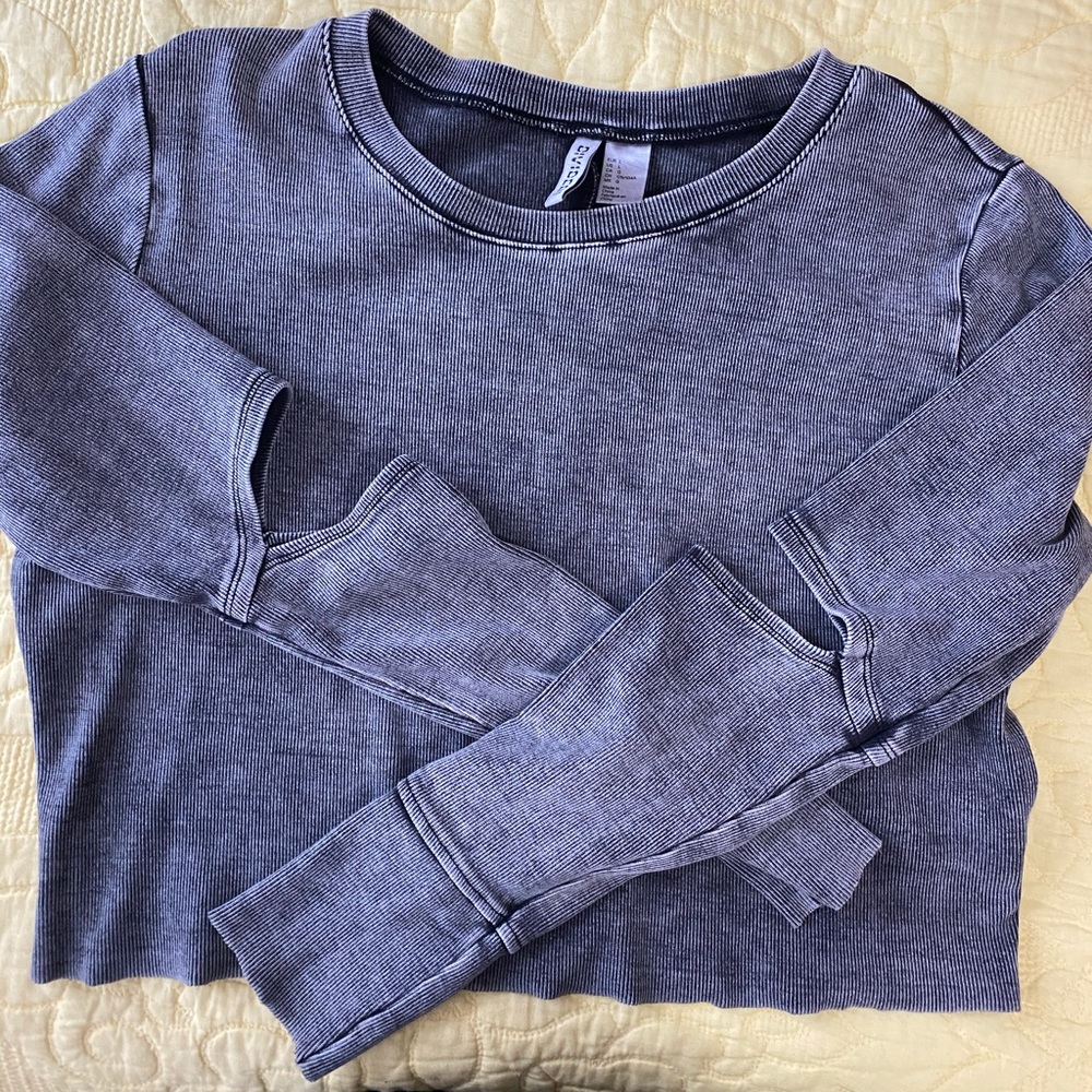 Long-Sleeved Crop Top